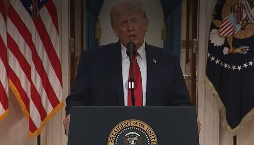 Acțiunile scad, iar prețurile petrolului cresc, după discursul lui Trump