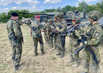 Germania introduce o lege nouă - Bărbații sub 46 de ani au nevoie de autorizație militară pentru șederi prelungite în străinătate
