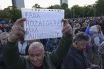 FOTO Sute de persoane la miting pentru Bolojan, în București și Oradea