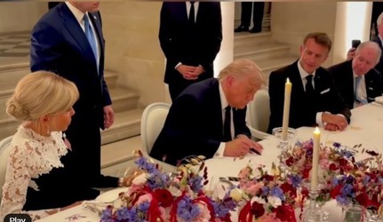 VIDEO Trump a semnat acordul cu Iran. Cotația petrolului european coboară sub 78 de dolari/baril