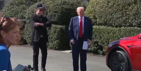 "Sincer, m-am lăsat purtat de val!" Musk, despre momentul când s-a alăturat lui Trump