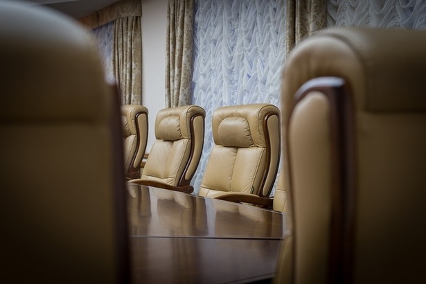 DOCUMENT Recrutări la Guvern pentru companii publice. Patru oferte pentru expertul independent 