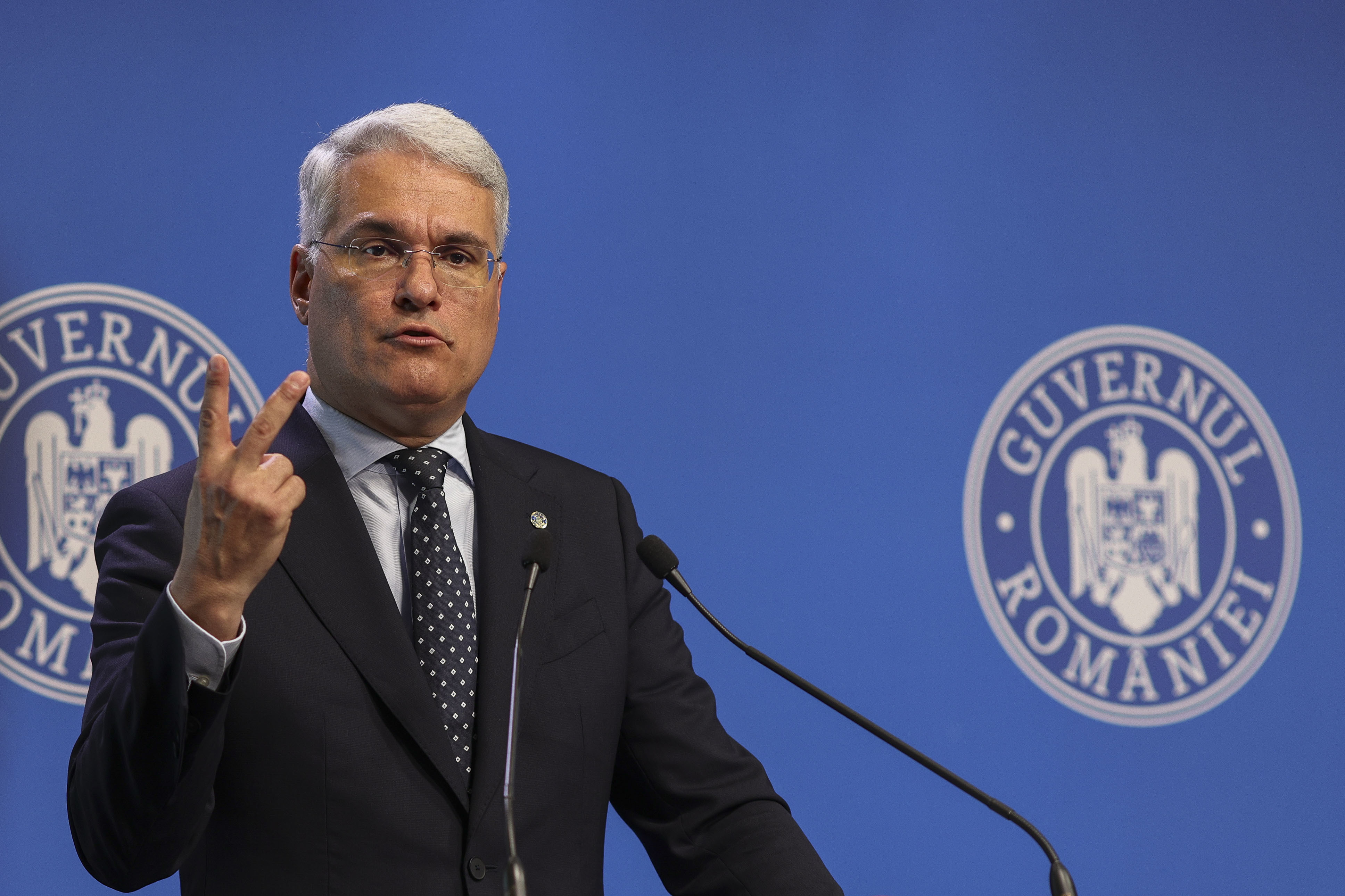 Ministru dezvăluie: Opinie cerută la Bruxelles încă înainte de decizia privind centralele de cărbune. Comisia poate primi cererile de plată 5 și 6 din PNRR, dar nu le achită până nu se modifică proiectul. Speranța este ca președintele să nu promulge