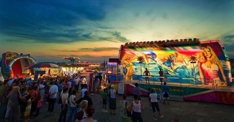 Guvernul face cadou autorităților locale o taxă de 8.000 de lei pe organizarea de activități recreative sau distractive