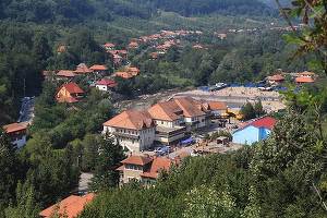 Fiscul execută o primărie din Gorj. Îi vinde dispensarul, încă funcțional, și casa de cultură