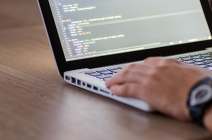 Salarii de mii de euro aprobate pentru specialiștii IT angajați de Ministerul Finanțelor pentru proiecte informatice, inclusiv ale Fiscului