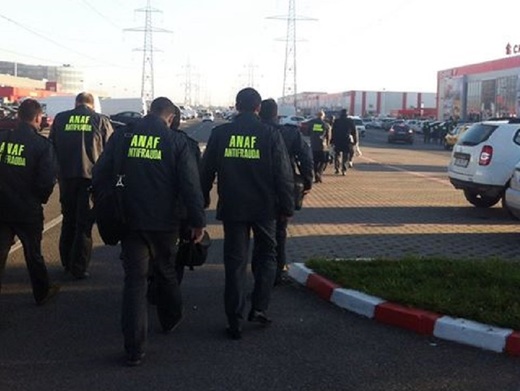Problemele Fiscului văzute de angajații ANAF – „Teodorovici vine la Targoviște. Fac pariu că nimeni nu o să spună că nu avem xerox funcțional la Inspecție sau că stăm cu zilele să facem dansul ploii pe lângă FiscNet să meargă”