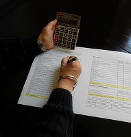 Deputați: Curtea de Conturi nu va mai controla oportunitatea cheltuirii banilor publici, ci doar legalitatea. La achiziții publice, opinia ANAP va fi obligatorie pentru Curte