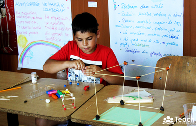 Până la finalul anului, companiile pot sprijini educația copiilor din medii vulnerabile