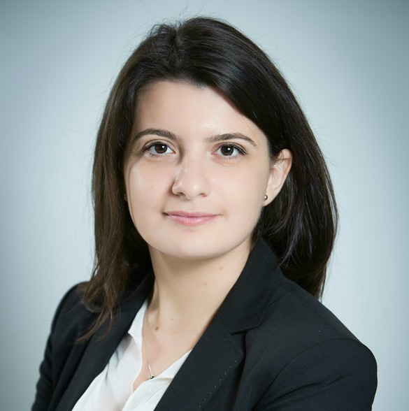 Anca Ghizdavu, Manager, Deloitte Tax