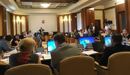 "Taxa pe lăcomie": Record de comisii parlamentare sesizate pe un proiect de lege. Patronatele și sindicatele se pot adresa Senatului în următoarele săptămâni, deputații vor avea ultimul cuvânt