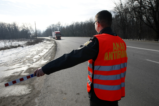 Inspectorii antifraudă au verificat peste 124.000 de autovehicule de marfă și au aplicat amenzi de 3,91 milioane lei. Controalele continuă