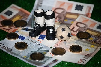 PSD admite că a greșit noile prevederi privind sponsorizarea și, pentru a îndrepta eroarea, vrea să oblige toate firmele să aloce bani în acest scop. Crește însă procentul deducerii fiscale     