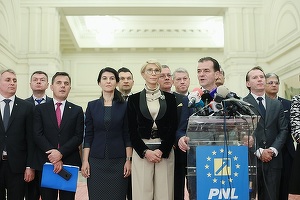 Guvernul PNL va păstra majorarea pensiilor cu 40% în anul electoral 2020, criticată anterior pentru efectul bugetar devastator. Nu va semna nici OUG pentru eliminarea taxei pe active și a cerințelor noi de capital la Pilonul 2