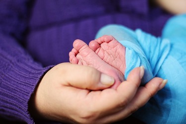 ULTIMA ORĂ Indemnizația pentru creșterea copilului nu va mai fi plafonată la 8.500 lei