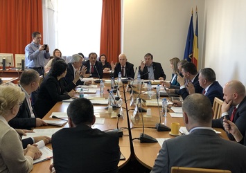 ULTIMA ORĂ La inițiativa lui Teodorovici, ridicarea popririlor de ANAF imediat după achitarea datoriei, precum și noul termen de restructurare a datoriilor firmelor - oprite 