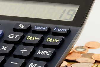Proiect de amânare cu câteva luni a mai multor contribuții fiscale datorate de firme și angajați