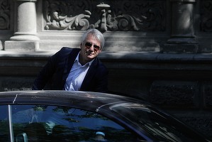 FOTO Fostul ministru Eugen Teodorovici, la DNA: Am vrut să ascult înregistrările unor discuții, dintr-un dosar din 2013, care a fost clasat