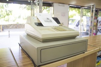 Ministrul Economiei: Toate casele de marcat sunt deductibile direct din impozit