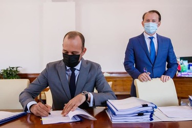 EXCLUSIV Ministrul Finanțelor: Aria regimului de microîntreprinderi va fi limitată. Antreprenorii să nu mai poată să fragmenteze business-urile!
