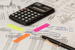 Mediul de afaceri, mesaj către Guvern, după scandalul legii pensiilor: Executivul să își asume faptul că nu vor crește taxele în 2024!