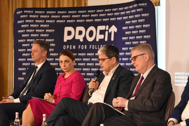 VIDEO Eveniment special Profit.ro - Ministrul Finanțelor: Cheltuielile pentru investiții au crescut în primul trimestru de aproape două ori. România are, încă, limitări la capacitatea instituțională de a implementa proiecte