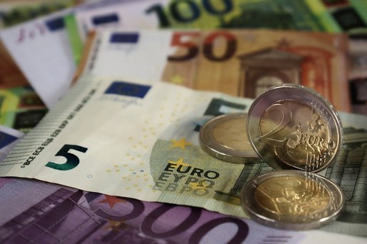 Irlanda și România - pe ultimele locuri în UE la ponderea taxelor și contribuțiilor sociale în PIB