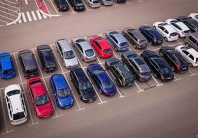 Proprietarii de mașini din Giurgiu fără loc de parcare - obligați să plătească taxă auto
