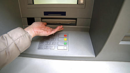 Plită fierbinte pe masa noului președinte: Decalajul salariilor nete dintre stat și privat a crescut puternic, după 3 ani de scădere. Salariile nete la stat - mai mari al 9-lea an la rând