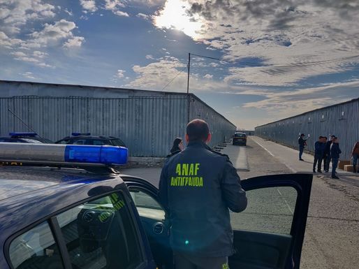 Antifrauda a identificat o firmă din domeniul construcțiilor care a adus prejudicii de aproape 2 milioane de lei bugetului, prin achiziții de la o firmă fantomă