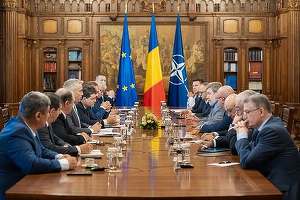 Sindicatele propun măsuri pentru reducerea deficitului - Audit real al instituțiilor publice, nu tăieri arbitrare de personal, îmbunătățirea colectării fiscale, tratament fiscal echitabil pentru toate formele de muncă, revizuirea redevențelor