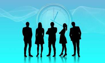 DOCUMENT Program de Guvernare - Reducerea cu 20% a angajaților din administrația centrală, adică a peste 167.000 de angajați. Reducerea numărului de paturi cu spitalizare continuă cu peste 20% până în 2030