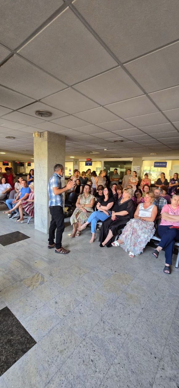 FOTO Continuă protestele la ANAF, în contextul măsurilor de austeritate
