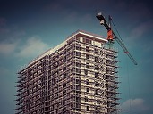TVA la locuințe - Lovitură pentru cei care se grăbesc în iulie să își ia casă cu TVA de 9% - Guvernul pune condiția să fie plătit un avans de 20% până la finalul acestei luni
