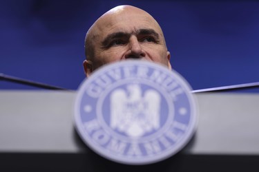 Bolojan: Măsurile luate și anunțate sunt pentru a ajunge la un deficit "în jur de 8%". Nu vom putea atinge obiectivul de deficit de 7% în acest an "sub nicio formă"