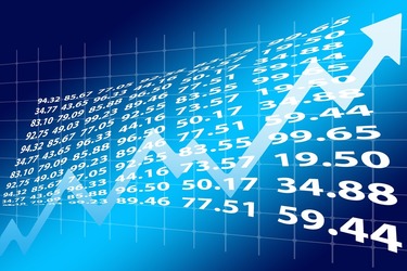 ULTIMA ORĂ Impozitul pe câștigurile de pe bursă crește de la 3% la 4% pentru tranzacții cu titluri deținute sub un an și de la 1% la 2% în cazul tranzacțiilor cu titluri deținute mai mult de un an - proiect