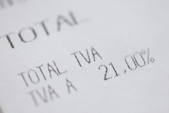 PSD va propune o nouă reglementare în ceea ce privește deductibilitatea TVA. Grindeanu: Haine și mâncare de câini sunt cumpărate pe firmă. Nu e în regulă