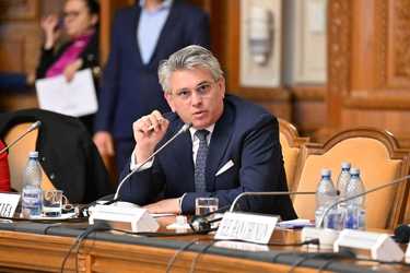 Conferința News.ro - IMM România: Un coleg a cumpărat o poșetă și a spus că e ”trusa lui de scule”