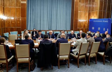 Bolojan atacă primarii cu cifre: GRAFICE Dependență mare de bugetul de stat. Venituri din taxe și impozite locale, printre cele mai reduse din UE. Cheltuieli mari cu salariile