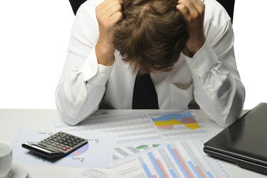 Nu mai poți cumpăra case, mașini, terenuri dacă nu ai achitat taxele locale. Date eliminate de la secretul fiscal. Lista datornicilor, firme și persoane fizice, va fi publică