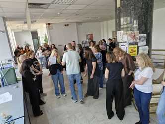 ULTIMA ORĂ FOTO Protest spontan al angajaților de la Trezorerie -  Acuză noua lege a salarizării. Sindicatele au anunțat anterior că angajații din finanțe sunt nemulțumiți