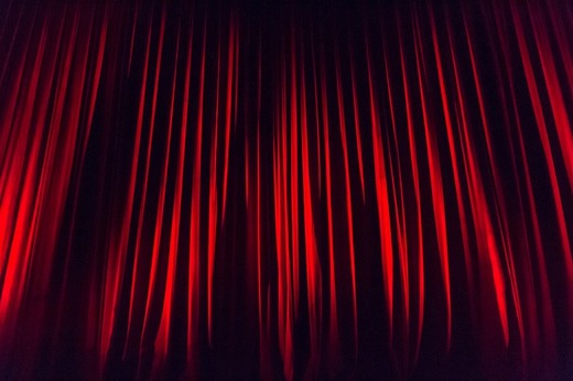 Oportunități 15 decembrie - Teatrul "Lucian Blaga" din Cluj-Napoca solicită oferte pentru furnizarea de gaze naturale