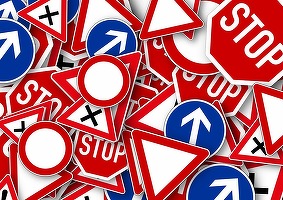 Oportunități 4 martie - CJ Ilfov solicită oferte pentru achiziționarea de indicatoare rutiere