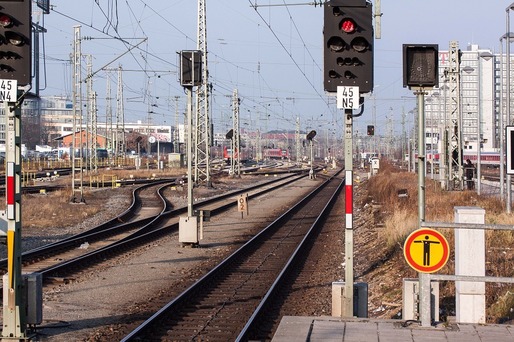 Oportunități 5 mai - CFR organizează licitație pentru cumpărarea de echipamente electrice de semnalizare feroviară