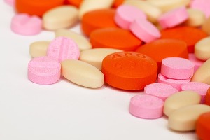 Oportunități 14 iunie - Institutul Ana Aslan organizează licitație pentru furnizarea de medicamente