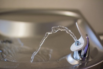 Oportunități 10 august - Primăria Galați solicită oferte pentru reabilitarea unei conducte de distribuție a apei potabile