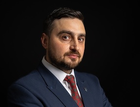 Opinii: Reforma... era pe când nu s-a zărit, azi o vedem și nu e