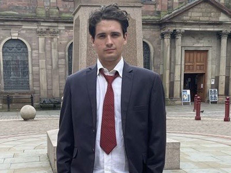 Opinii: Cornering the market - Cum au pus frații Hunt piața argintului la zid