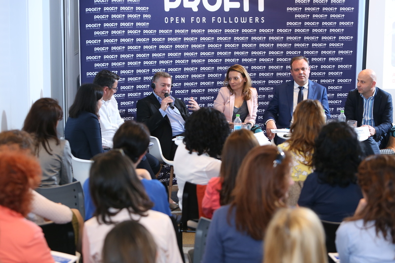 Abonament medical, asigurare de sănătate sau amândouă? Ce câștigă pacientul?