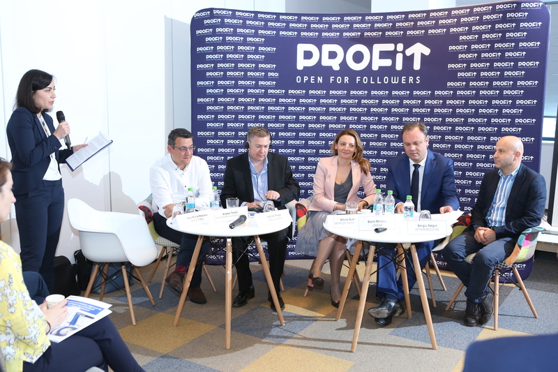 Abonament medical, asigurare de sănătate sau amândouă? Ce câștigă pacientul?